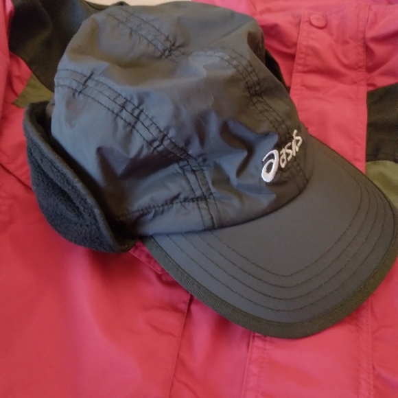 Asics thermo hat - Picture 2 of 6
